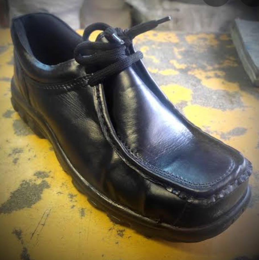Safety Shoes – Leafgardening.pk